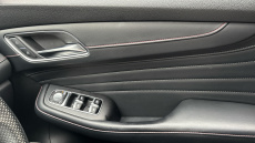 MG HS 1.5 T-GDI PHEV Trophy 5dr Auto Hatchback